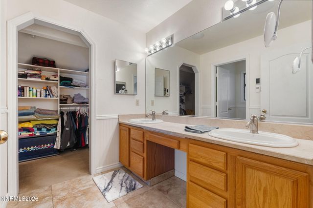 194 White Rose Drive, Sparks, NV 89441
