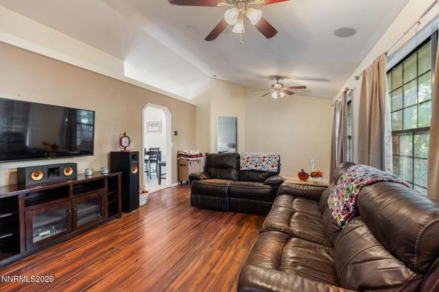 194 White Rose Drive, Sparks, NV 89441
