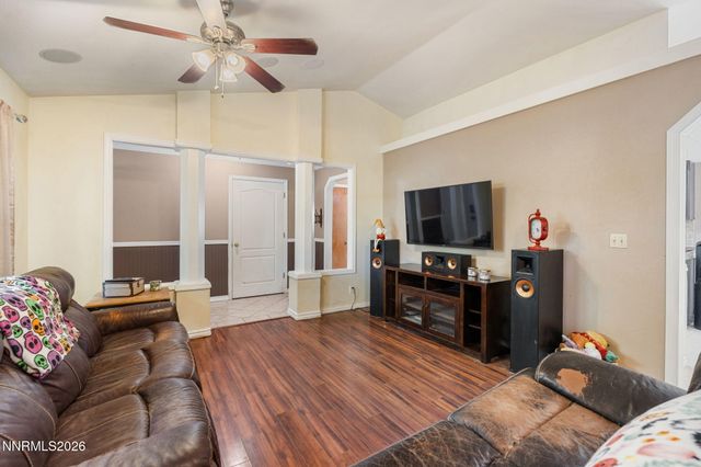 194 White Rose Drive, Sparks, NV 89441