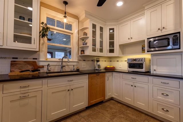 4989 N Ford Road, Scales Mound, IL 61075