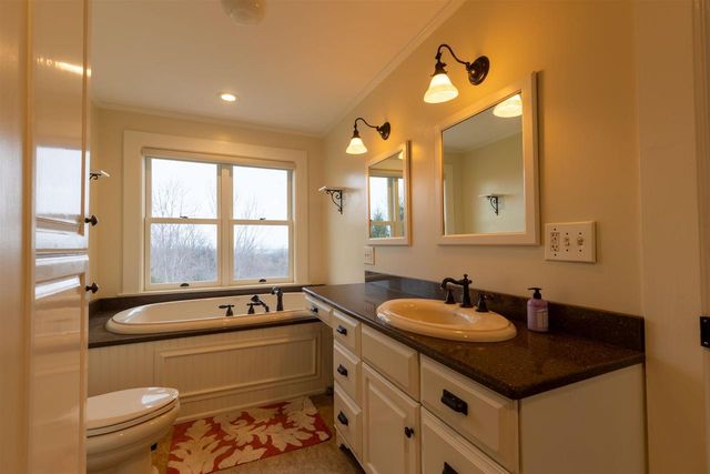 4989 N Ford Road, Scales Mound, IL 61075