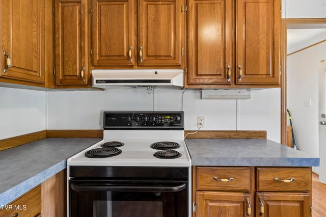 195 Hensley Loop, Jonesborough, TN 37659