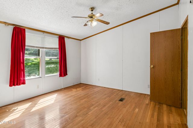 195 Hensley Loop, Jonesborough, TN 37659
