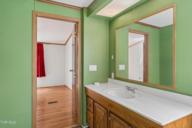 195 Hensley Loop, Jonesborough, TN 37659