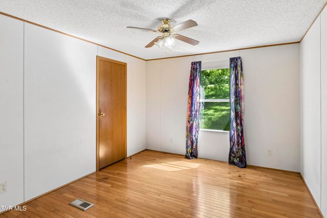 195 Hensley Loop, Jonesborough, TN 37659