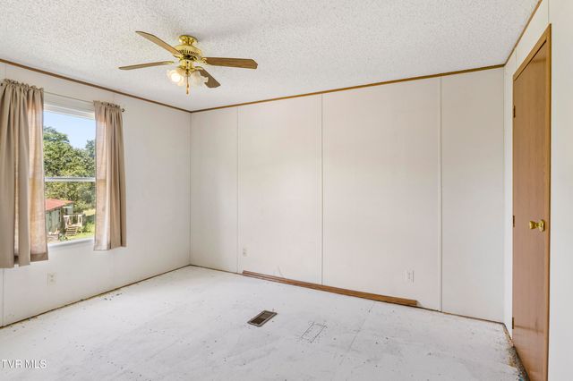 195 Hensley Loop, Jonesborough, TN 37659