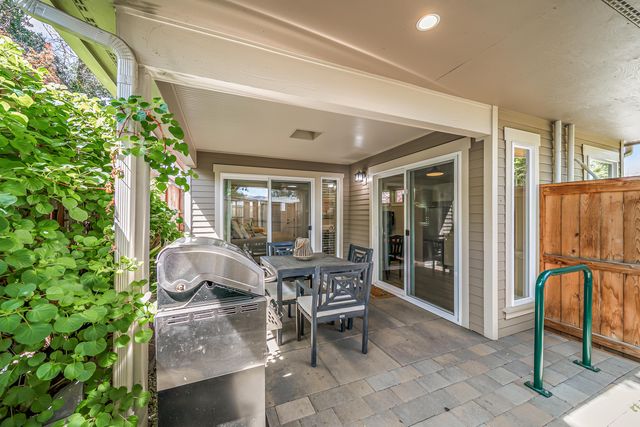 746 C Street, Ashland, OR 97520