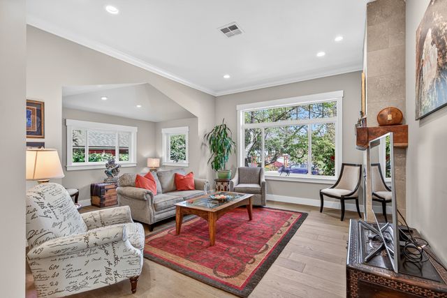 746 C Street, Ashland, OR 97520