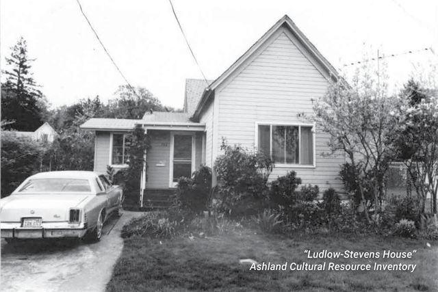 746 C Street, Ashland, OR 97520