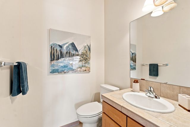 41 E Via Plaza Nueva, Santa Fe, NM 87507