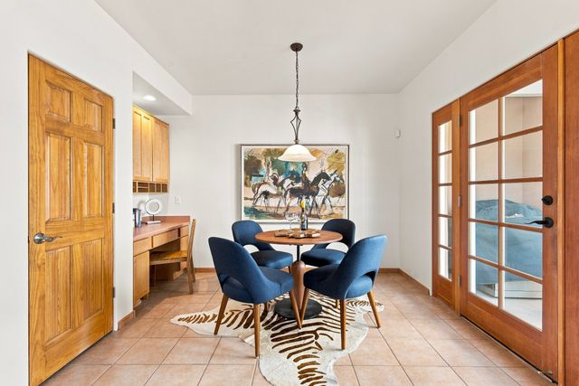 41 E Via Plaza Nueva, Santa Fe, NM 87507