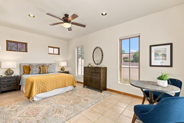 41 E Via Plaza Nueva, Santa Fe, NM 87507