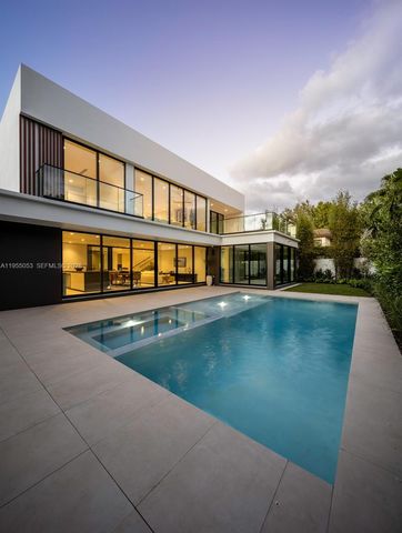 30 Samana Drive, Coconut Grove, FL 33133