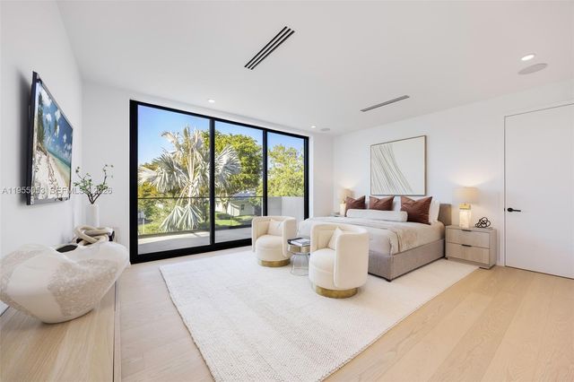 30 Samana Drive, Coconut Grove, FL 33133