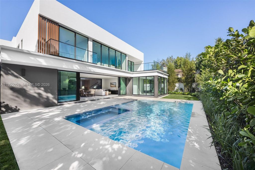 30 Samana Drive, Coconut Grove, FL 33133