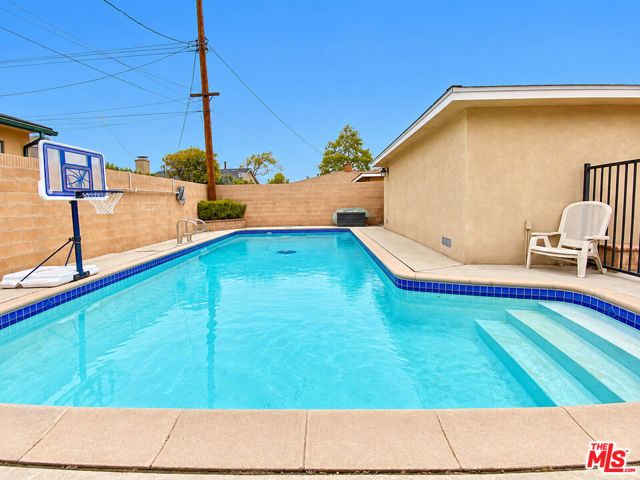 18515 Doty Avenue, Torrance, CA 90504