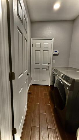 512 SPRUCE Ct, Lincoln, CA 95648
