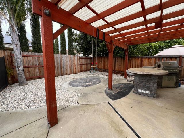 512 SPRUCE Ct, Lincoln, CA 95648