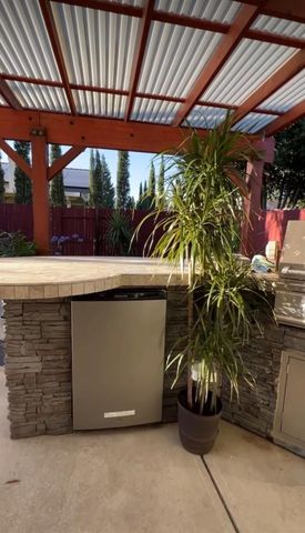 512 SPRUCE Ct, Lincoln, CA 95648