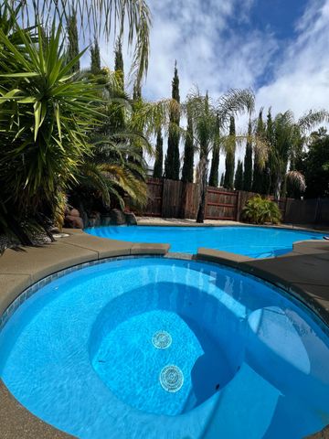 512 SPRUCE Ct, Lincoln, CA 95648