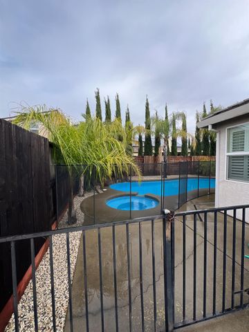 512 SPRUCE Ct, Lincoln, CA 95648