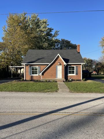 412 Meador Dr, Lafayette, TN 37083