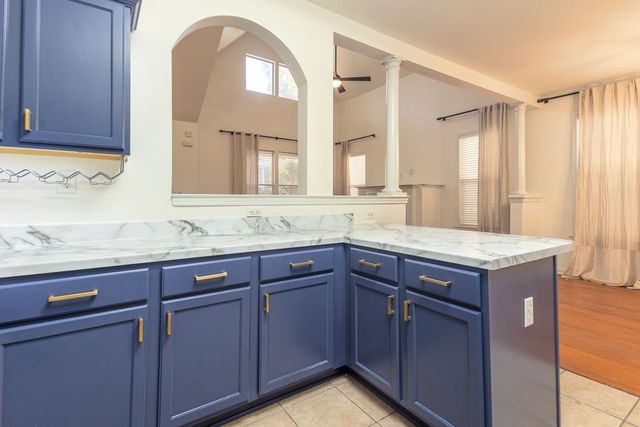 1354 ISLAND SHORE DR, Memphis, TN 38103