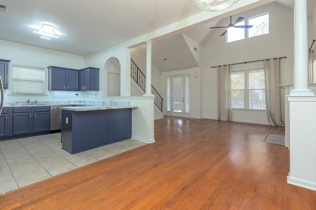 1354 ISLAND SHORE DR, Memphis, TN 38103