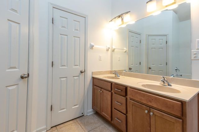 1354 ISLAND SHORE DR, Memphis, TN 38103