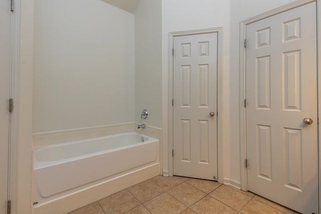 1354 ISLAND SHORE DR, Memphis, TN 38103