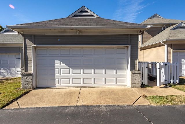 1354 ISLAND SHORE DR, Memphis, TN 38103