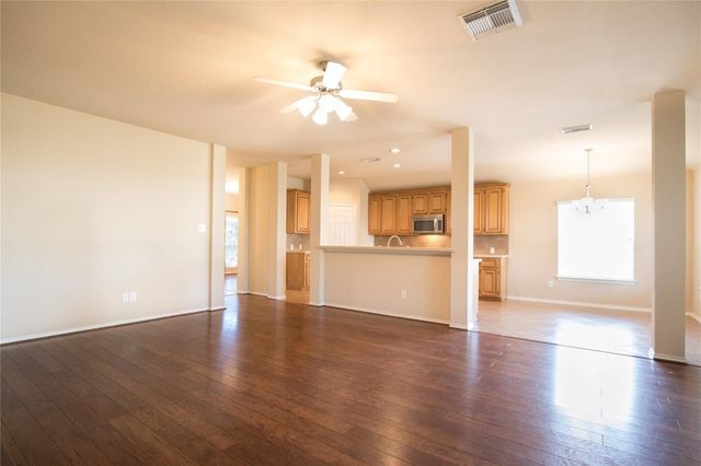 416 Laddingford Ln, League City, TX 77573