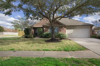 416 Laddingford Ln, League City, TX 77573