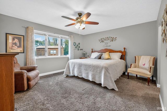 53597 Tara Lane, Elkhart, IN 46514