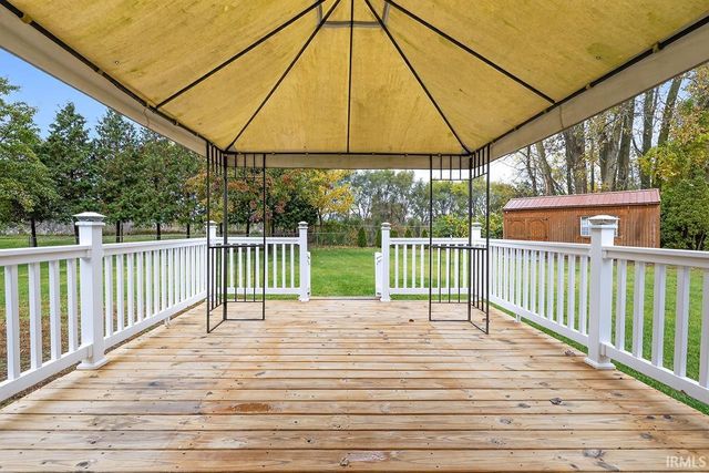 53597 Tara Lane, Elkhart, IN 46514