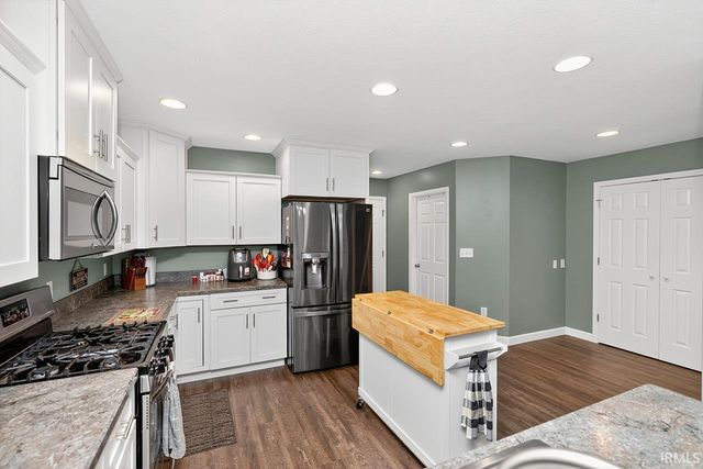 53597 Tara Lane, Elkhart, IN 46514