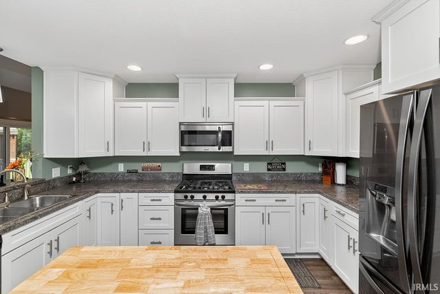 53597 Tara Lane, Elkhart, IN 46514