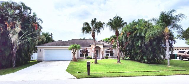 1562 SW Mercedes Avenue, Port St Lucie, FL 34953