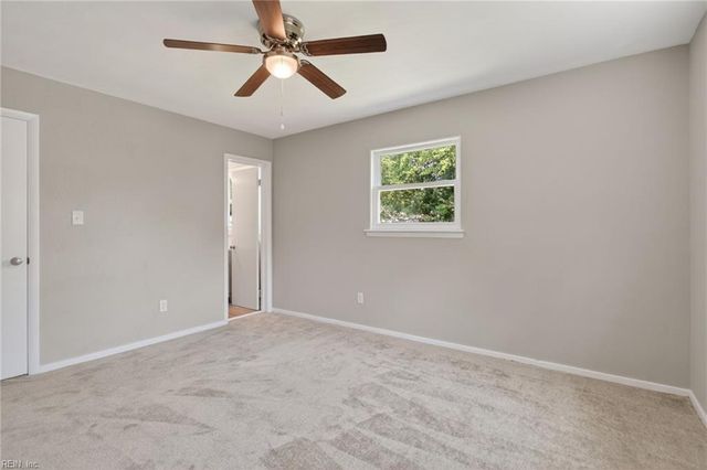 514 Brentwood DR, Newport News, VA 23601