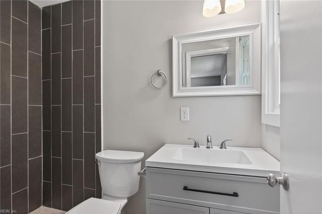 514 Brentwood DR, Newport News, VA 23601