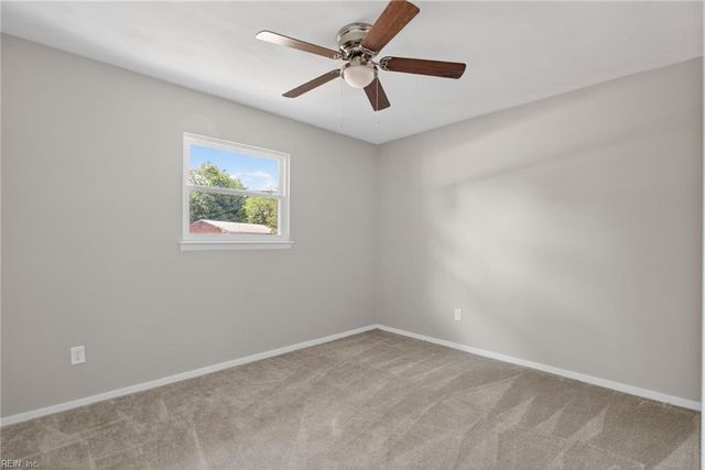 514 Brentwood DR, Newport News, VA 23601