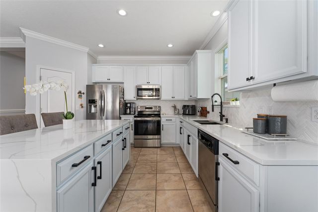 2546 EAGLE BAY BOULEVARD, Kissimmee, FL 34743