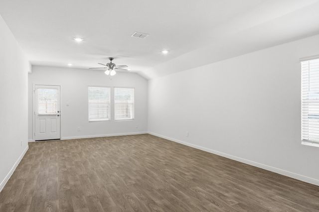 298 Denali DR, Kyle, TX 78640