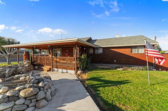 800 N Volland, Kennewick, WA 99336