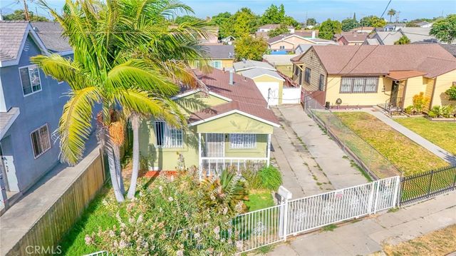 10908 Willowbrook, Los Angeles, CA 90059