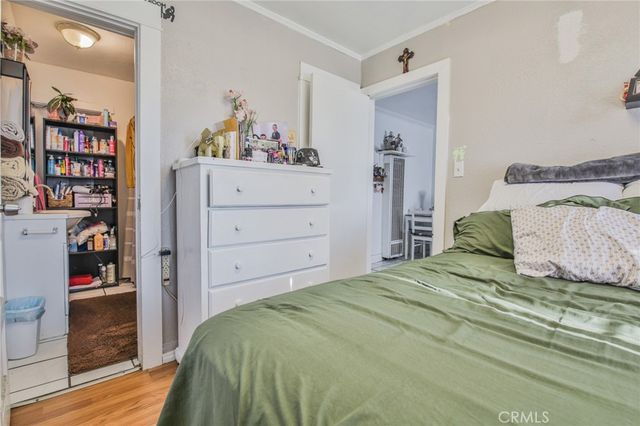 10908 Willowbrook, Los Angeles, CA 90059