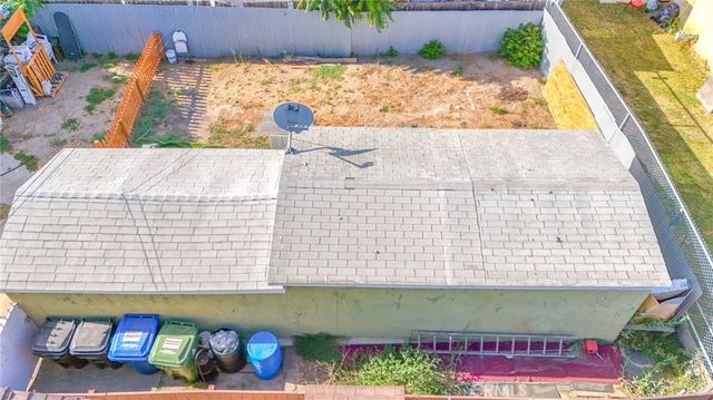 10908 Willowbrook, Los Angeles, CA 90059
