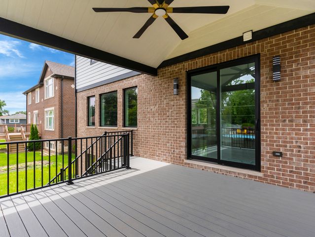 10441 S 83rd Avenue, Palos Hills, IL 60465