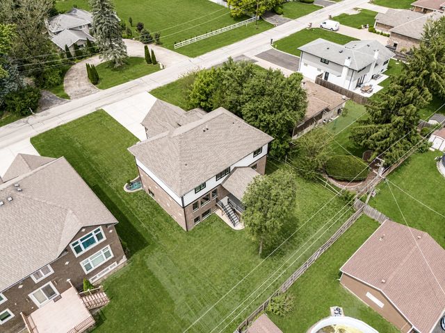 10441 S 83rd Avenue, Palos Hills, IL 60465