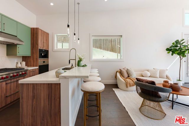 443 W Avenue 37, Los Angeles, CA 90065